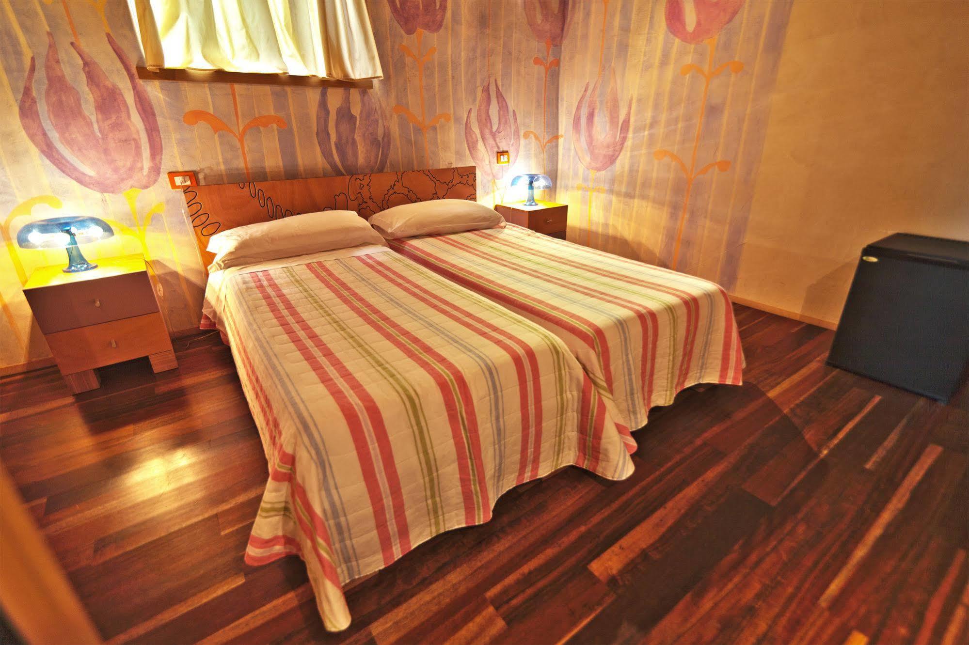 Hôtel Dimora Le Nove Fate à Bergame Extérieur photo